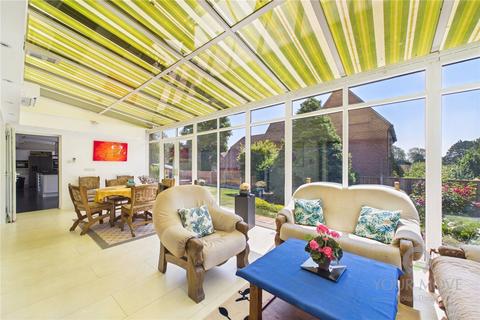 4 bedroom detached house for sale, Cottage Gardens, Northampton NN3