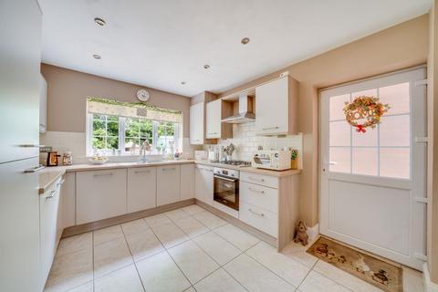4 bedroom detached house for sale, Hama Drive, Oakengates, TF2