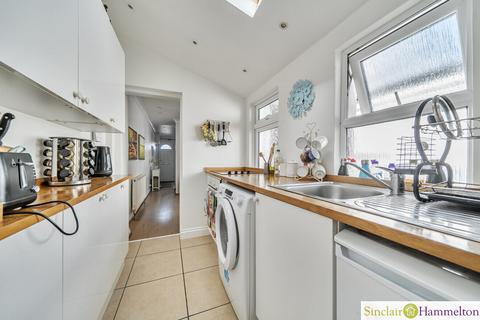 2 bedroom terraced house for sale, Homesdale Road, Bromley