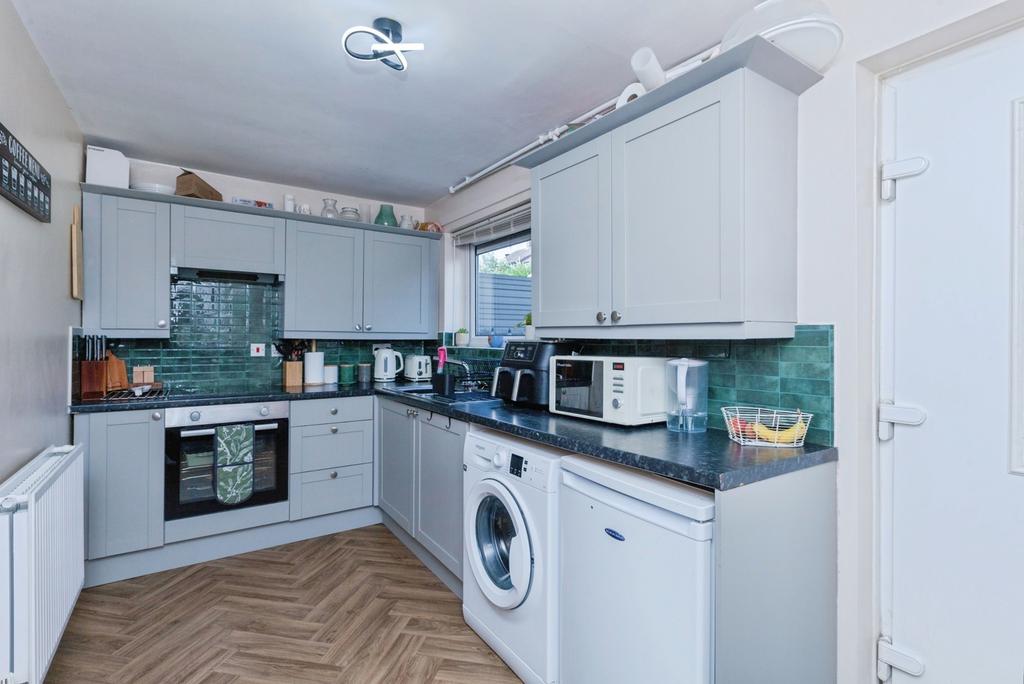 2 bedroom end of terrace house for sale