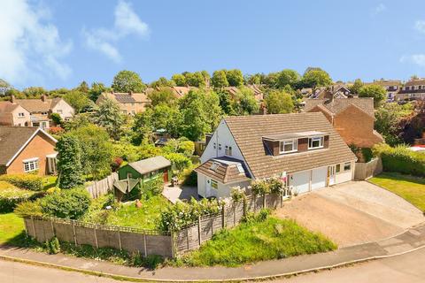 3 bedroom semi-detached house for sale, Malthouse Close, Blunsdon, Swindon