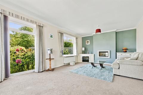3 bedroom semi-detached house for sale, Malthouse Close, Blunsdon, Swindon