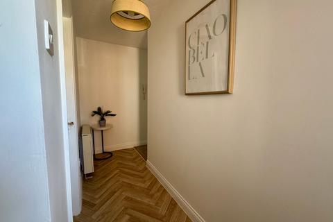2 bedroom flat to rent, Britannia Drive, Preston PR2