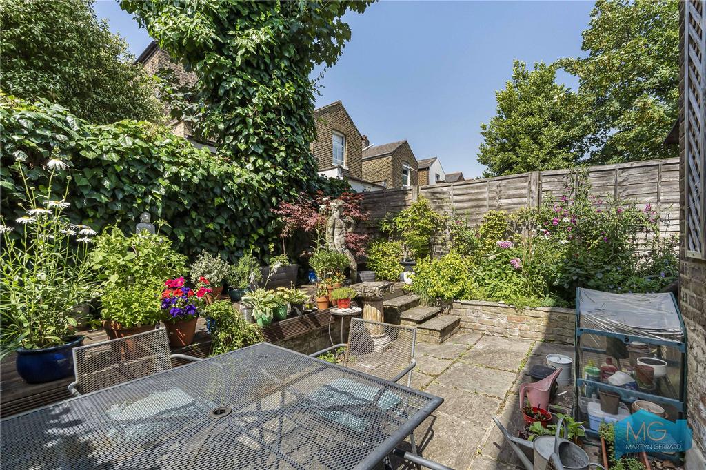 House in London, Hornsey - View 5