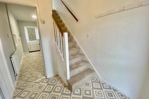 3 bedroom terraced house to rent, Arnold Close, Tamworth, B79