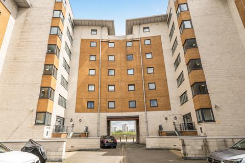 1 bedroom apartment for sale, Inverness Mews, London