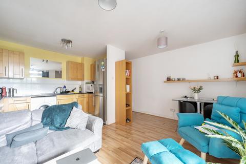 1 bedroom apartment for sale, Inverness Mews, London