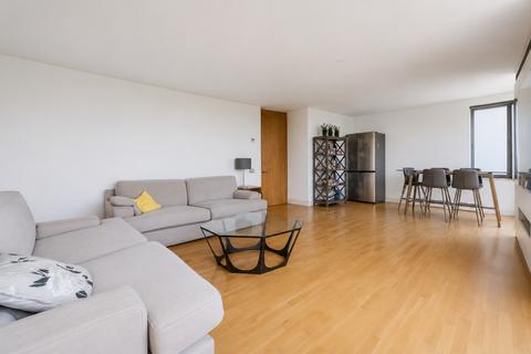 3 bedroom apartment to rent, Albert Embankment London SE1