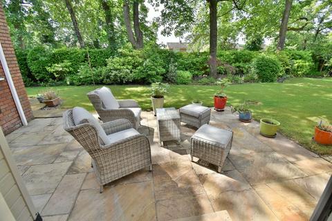 2 bedroom flat for sale, Beaufoys Avenue, Ferndown, BH22