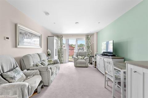 undefined, High Road, Loughton