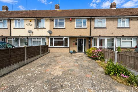 St. Andrews Avenue, Hornchurch, RM12