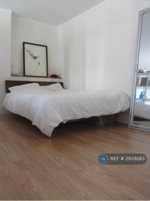 Apartment in Surbiton, Oakhill - View 5