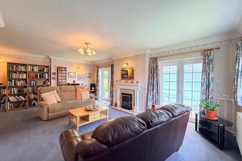 3 bedroom detached bungalow for sale, Mount Pleasant, Scalby, YO13