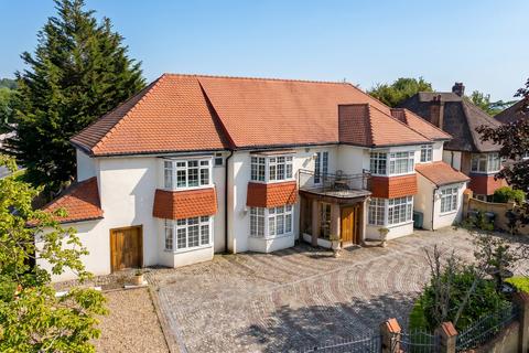 Weymouth Avenue, Mill Hill, NW7