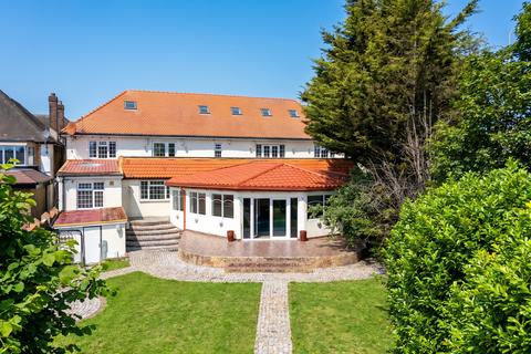 8 bedroom detached house for sale, Weymouth Avenue, Mill Hill, NW7