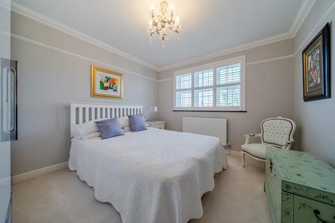 4 bedroom detached house for sale, Long Lane, Bexleyheath