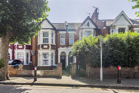 2 bedroom flat for sale, London NW10