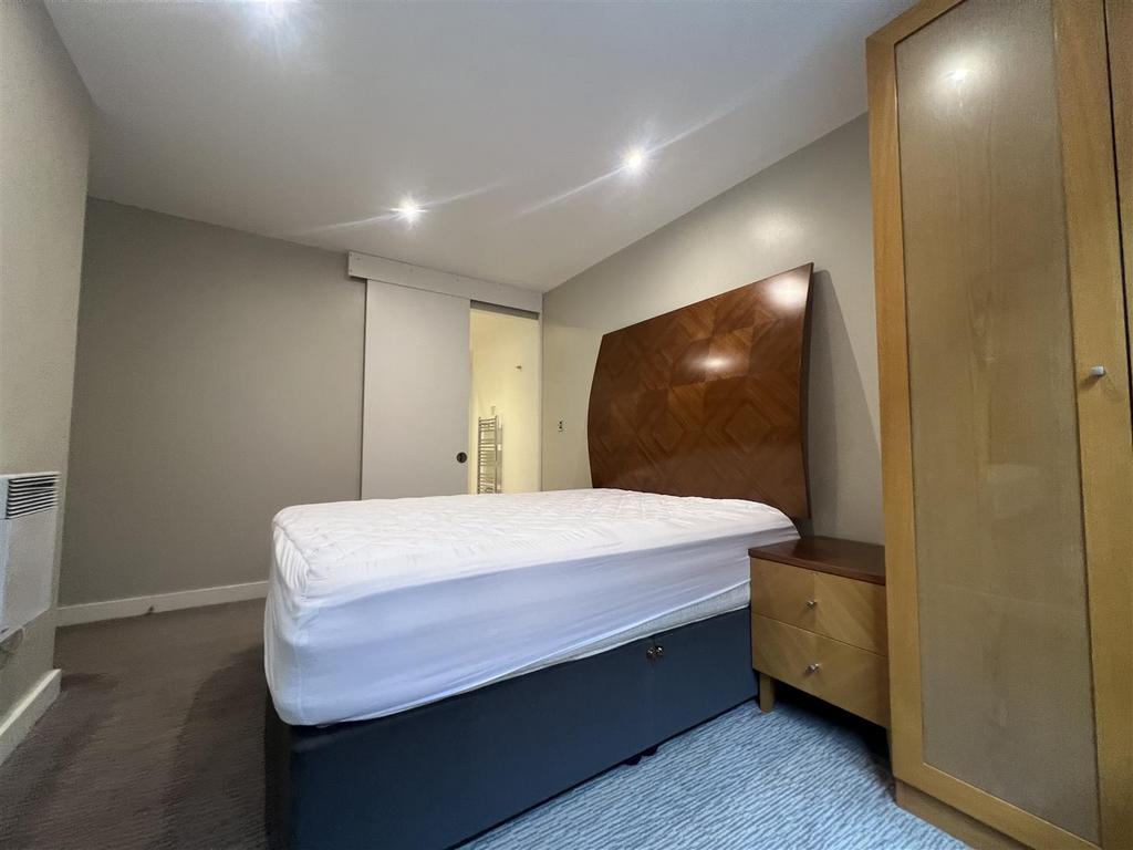 Apartment in Manchester, Central Retail District, City Centre - More