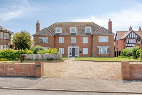 2 bedroom flat for sale, Stunning Sea Views in Hunstanton
