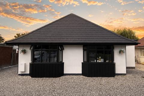 4 bedroom bungalow for sale, Burgh Old Road, Skegness PE25