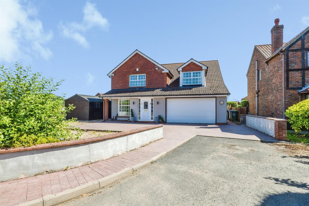 3 bedroom detached house for sale
