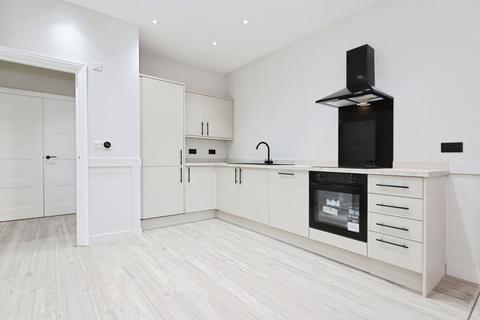 1 bedroom flat for sale, Vicar Street, Weavers Wharf Centre, Kidderminster, DY10