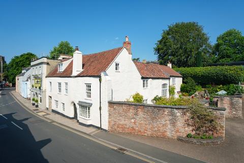 4 bedroom semi-detached house for sale, St. Thomas Street