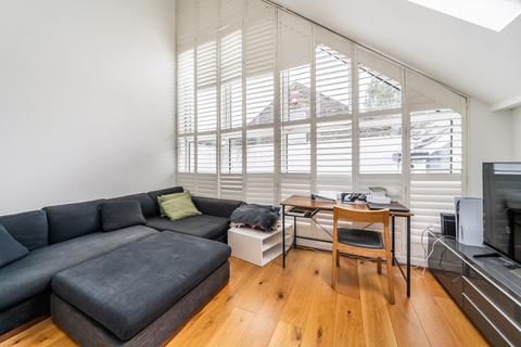 2 bedroom flat to rent, Prescott Place London SW4