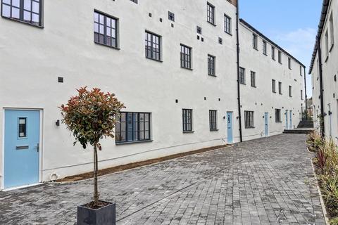 2 bedroom terraced house for sale, Weymouth