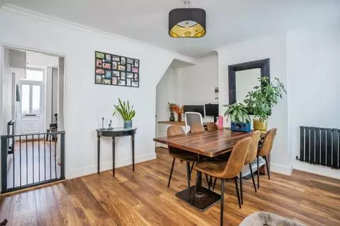 House in Portsmouth - View 5