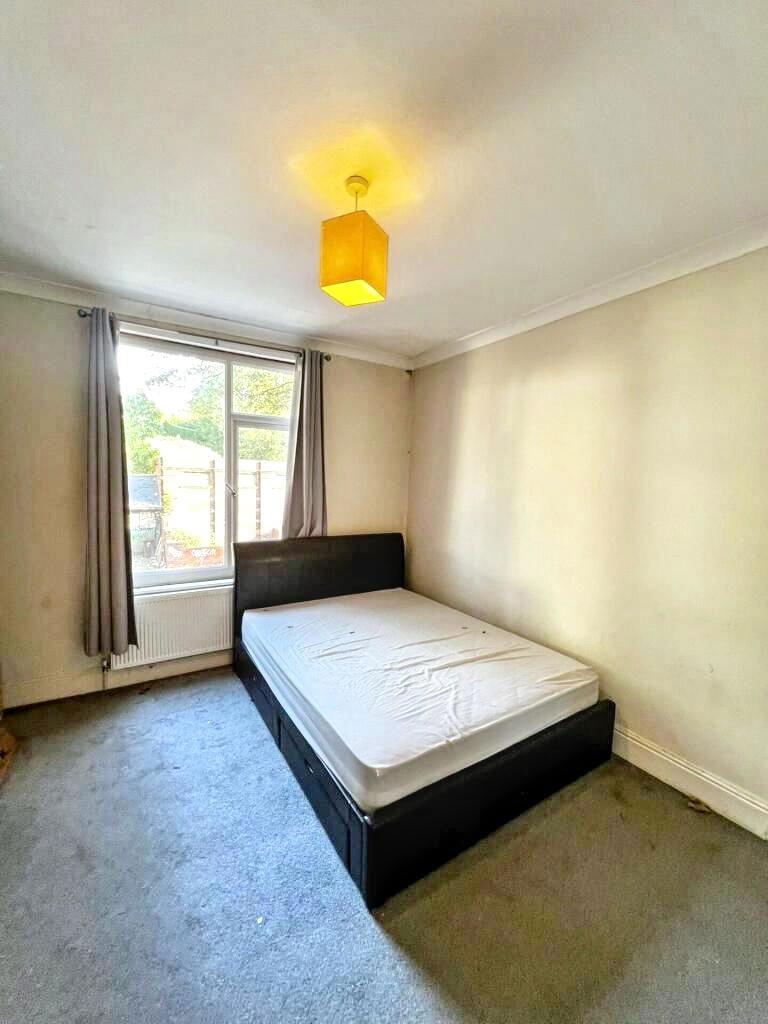 House in Sheffield, Nether Edge - View 4