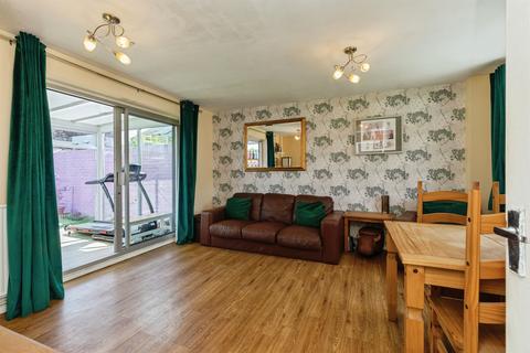 2 bedroom end of terrace house for sale, Sandringham Road, Stoke Gifford, Bristol