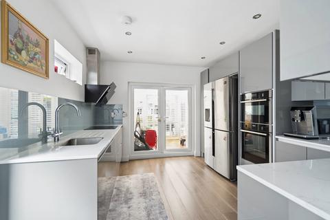 undefined, Woodford Crescent, Pinner