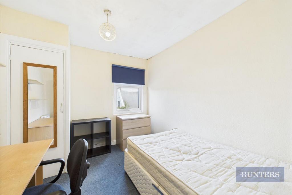 Livingstone Road, Southampton - View 4