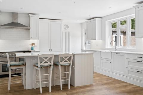 3 bedroom detached house for sale, Lakes Lane, Beaconsfield, HP9