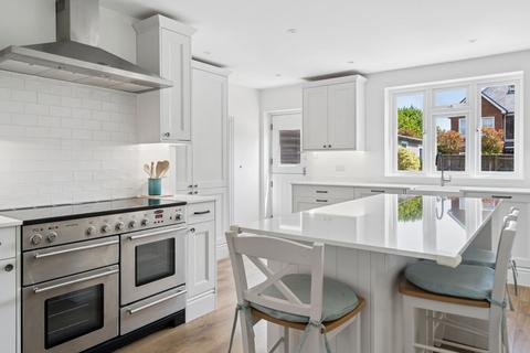 3 bedroom detached house for sale, Lakes Lane, Beaconsfield, HP9