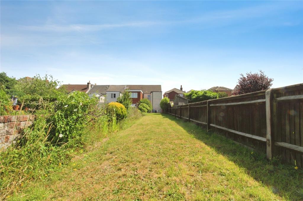 Firgrove Road, Hampshire SO15 - View 4