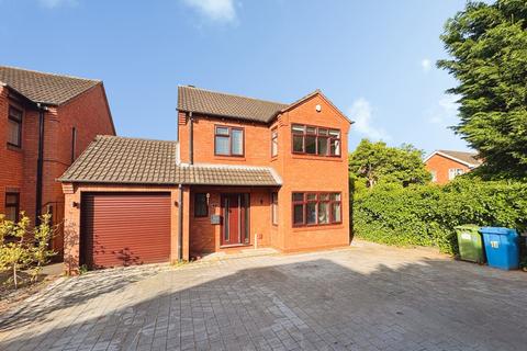 3 bedroom detached house to rent, Birchcroft, Wolverhampton WV9