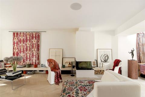 3 bedroom terraced house to rent, Oliphant Street, London, W10