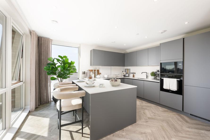 Apartment in Cambridge, Cambridgeshire - View 4