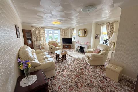 undefined, Minffordd Estate, Benllech, Anglesey, LL74