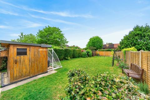 undefined, Martins Close, Surrey GU1