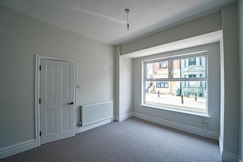 5 bedroom end of terrace house for sale, Manor Road, Hastings