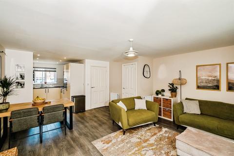 3 bedroom semi-detached house for sale, Cornfield Way, Worthing