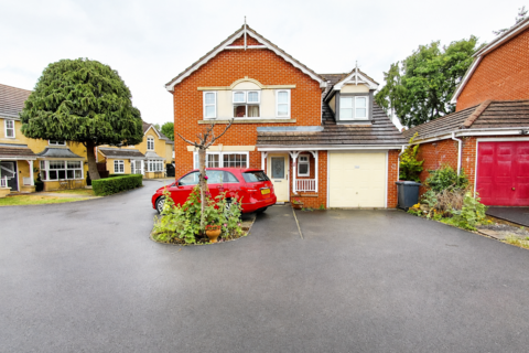 4 bedroom detached house for sale, Hurworth Avenue,  Slough, SL3