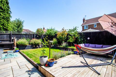 4 bedroom detached house for sale, Blackcurrant Grove, Rushden NN10