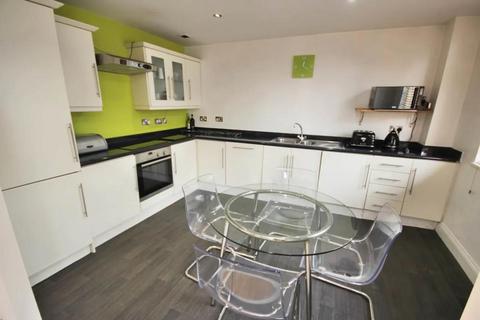 2 bedroom apartment to rent, Maltings Close, London E3