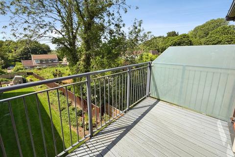 2 bedroom retirement property for sale, Crescent Place, Warminster