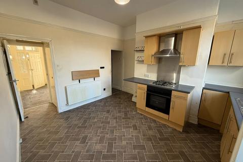 3 bedroom terraced house to rent, Rudd Street, Haslingden, BB4 5DG