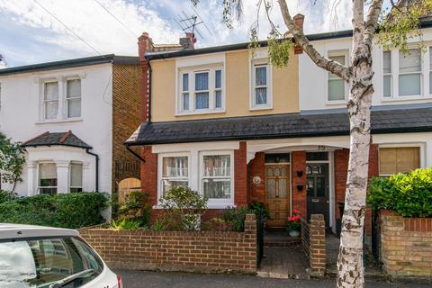 Royal Road, Teddington